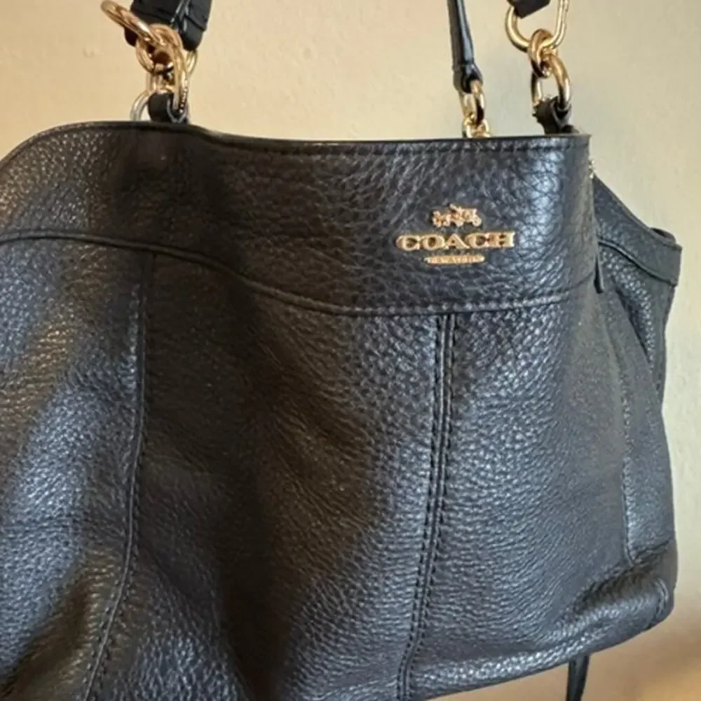 Coach Classic 2017 Lexy Black Pebble Leather Shoulder Bag Gold Hardware